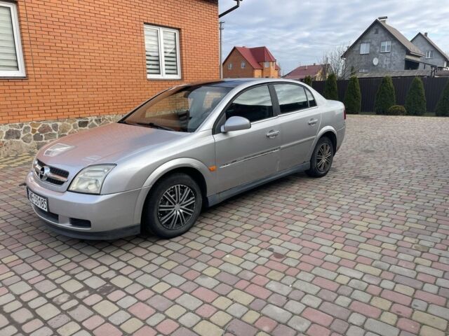 Серый Опель Вектра, объемом двигателя 2 л и пробегом 150 тыс. км за 600 $, фото 1 на Automoto.ua