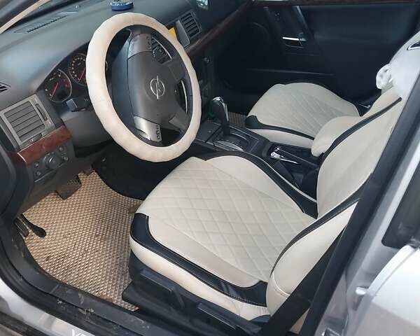 Опель Вектра 2004 у Белой Церкве на Automoto.ua Сірий Опель Вектра, об'ємом двигуна 2.2 л та пробігом 256 тис. км за 3500 $, фото 4 на Automoto.ua