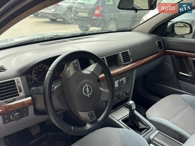 Серый Опель Вектра, объемом двигателя 2.2 л и пробегом 207 тыс. км за 4000 $, фото 18 на Automoto.ua