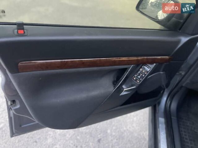 Серый Опель Вектра, объемом двигателя 2.17 л и пробегом 407 тыс. км за 3600 $, фото 2 на Automoto.ua