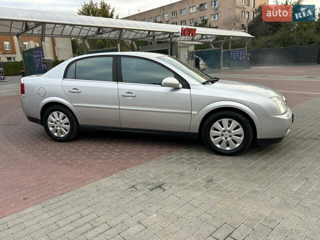 Сірий Опель Вектра, об'ємом двигуна 3.2 л та пробігом 116 тис. км за 5950 $, фото 5 на Automoto.ua