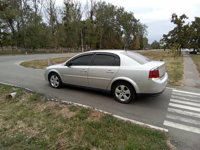 Сірий Опель Вектра, об'ємом двигуна 2 л та пробігом 270 тис. км за 5200 $, фото 4 на Automoto.ua