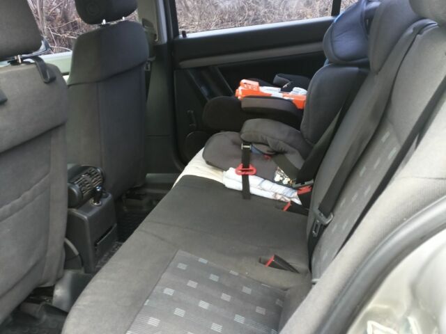 Сірий Опель Вектра, об'ємом двигуна 1.8 л та пробігом 281 тис. км за 3400 $, фото 4 на Automoto.ua