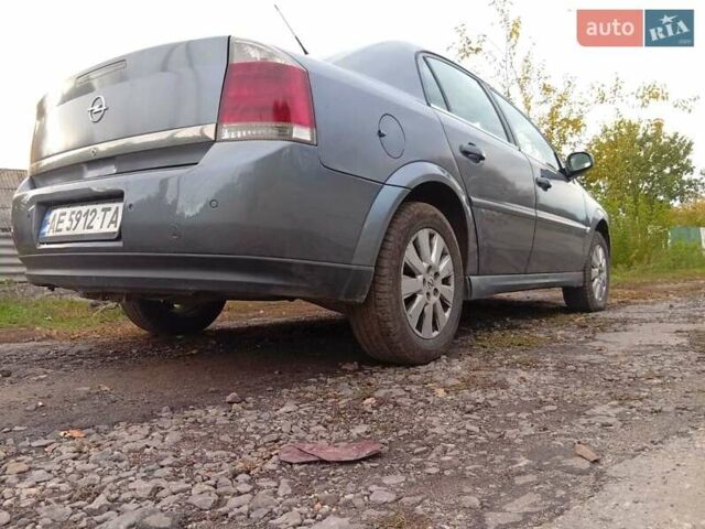 Опель Вектра 2004 у Миколаєві на Automoto.ua Сірий Опель Вектра, об'ємом двигуна 2.2 л та пробігом 255 тис. км за 4200 $, фото 2 на Automoto.ua