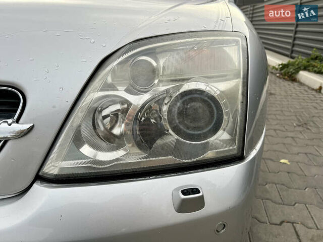 Опель Вектра 2004 у Вишневом на Automoto.ua Сірий Опель Вектра, об'ємом двигуна 2.2 л та пробігом 252 тис. км за 4900 $, фото 14 на Automoto.ua