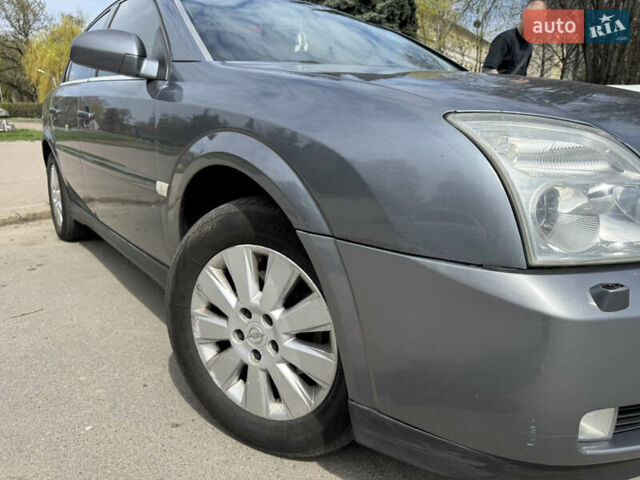 Серый Опель Вектра, объемом двигателя 2.2 л и пробегом 520 тыс. км за 3700 $, фото 3 на Automoto.ua