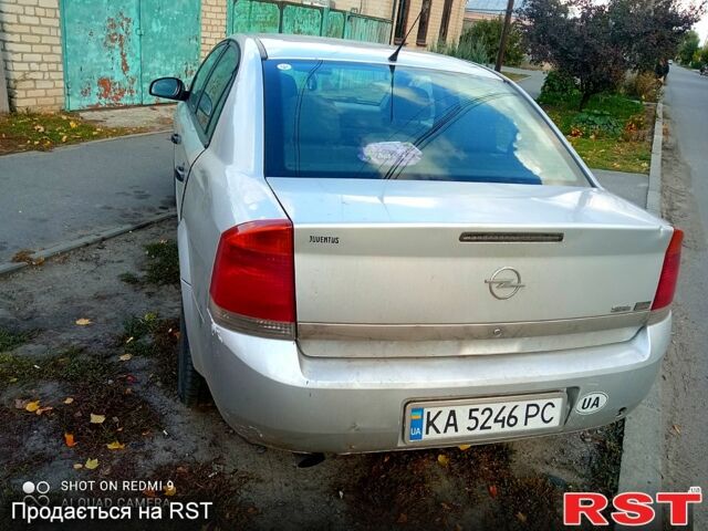 Опель Вектра 2004 в Павлограде на Automoto.ua Серый Опель Вектра, объемом двигателя 2.2 л и пробегом 380 тыс. км за 3300 $, фото 2 на Automoto.ua