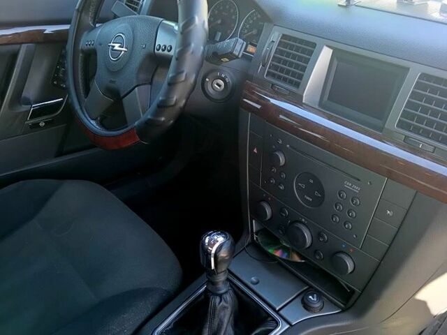 Сірий Опель Вектра, об'ємом двигуна 2.2 л та пробігом 178 тис. км за 5000 $, фото 6 на Automoto.ua