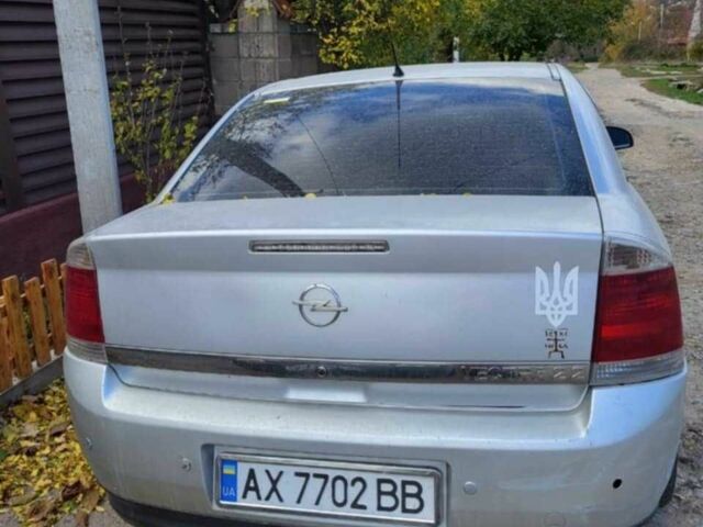 Серый Опель Вектра, объемом двигателя 2.2 л и пробегом 302 тыс. км за 2200 $, фото 1 на Automoto.ua