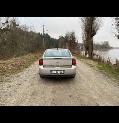 Серый Опель Вектра, объемом двигателя 1.9 л и пробегом 215 тыс. км за 2500 $, фото 7 на Automoto.ua