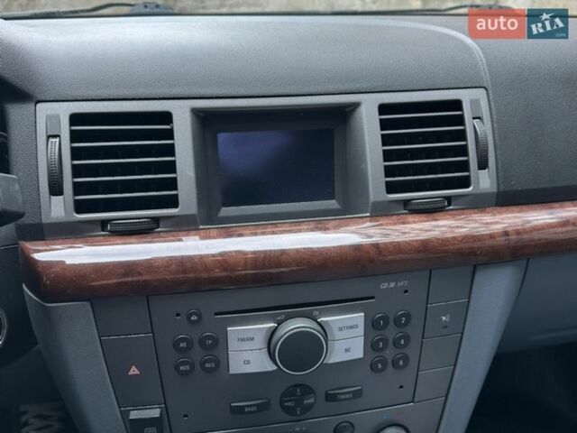 Серый Опель Вектра, объемом двигателя 2.2 л и пробегом 207 тыс. км за 4000 $, фото 16 на Automoto.ua