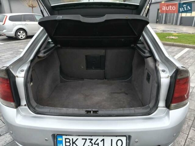 Сірий Опель Вектра, об'ємом двигуна 2.17 л та пробігом 256 тис. км за 2650 $, фото 15 на Automoto.ua