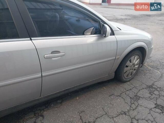 Опель Вектра 2004 у Белой Церкве на Automoto.ua Сірий Опель Вектра, об'ємом двигуна 2.2 л та пробігом 256 тис. км за 3500 $, фото 3 на Automoto.ua