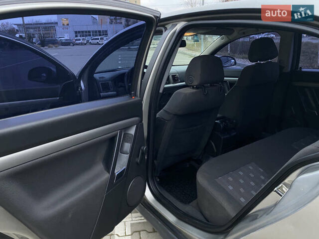 Серый Опель Вектра, объемом двигателя 1.8 л и пробегом 283 тыс. км за 3700 $, фото 21 на Automoto.ua