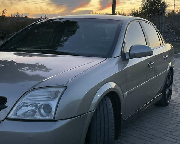 Сірий Опель Вектра, об'ємом двигуна 3.2 л та пробігом 250 тис. км за 3000 $, фото 8 на Automoto.ua