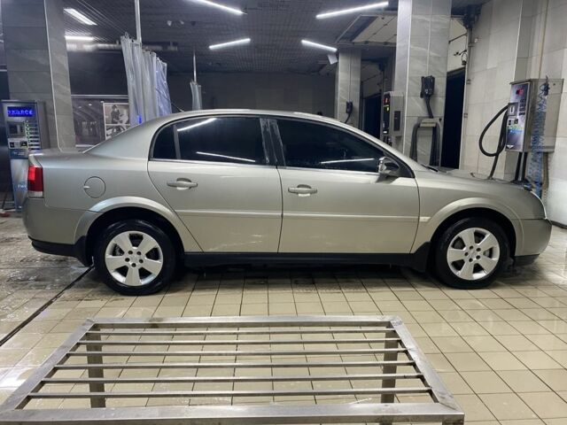 Серый Опель Вектра, объемом двигателя 1.8 л и пробегом 450 тыс. км за 3900 $, фото 7 на Automoto.ua