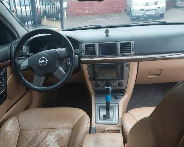 Серый Опель Вектра, объемом двигателя 2.2 л и пробегом 261 тыс. км за 3500 $, фото 3 на Automoto.ua