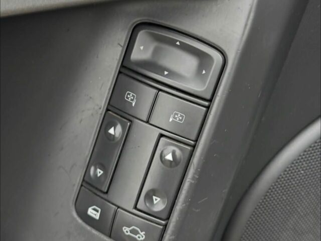 Серый Опель Вектра, объемом двигателя 2.2 л и пробегом 212 тыс. км за 4350 $, фото 8 на Automoto.ua