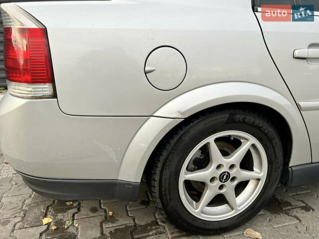 Опель Вектра 2004 у Вишневом на Automoto.ua Сірий Опель Вектра, об'ємом двигуна 2.2 л та пробігом 252 тис. км за 4900 $, фото 8 на Automoto.ua