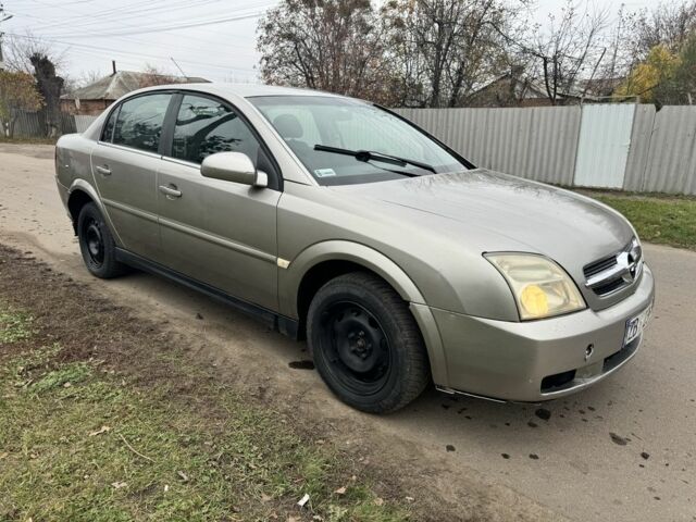 Серый Опель Вектра, объемом двигателя 2.2 л и пробегом 400 тыс. км за 2000 $, фото 4 на Automoto.ua