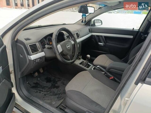 Серый Опель Вектра, объемом двигателя 1.8 л и пробегом 230 тыс. км за 4200 $, фото 11 на Automoto.ua