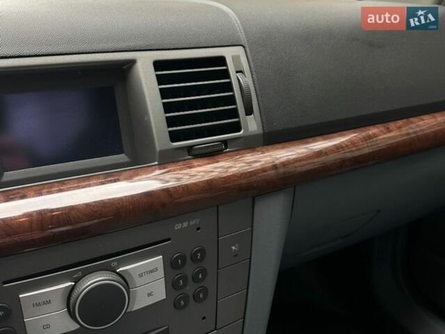 Серый Опель Вектра, объемом двигателя 2.2 л и пробегом 207 тыс. км за 4000 $, фото 10 на Automoto.ua
