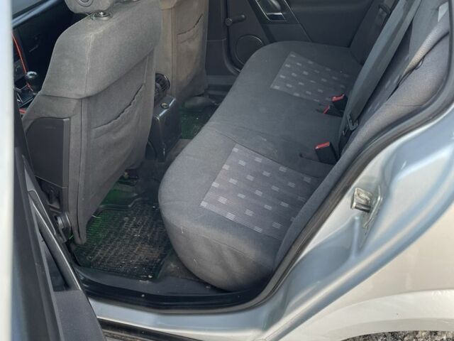 Сірий Опель Вектра, об'ємом двигуна 2.2 л та пробігом 250 тис. км за 3300 $, фото 6 на Automoto.ua