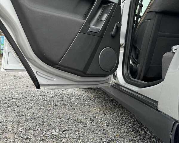 Серый Опель Вектра, объемом двигателя 1.8 л и пробегом 187 тыс. км за 4750 $, фото 21 на Automoto.ua