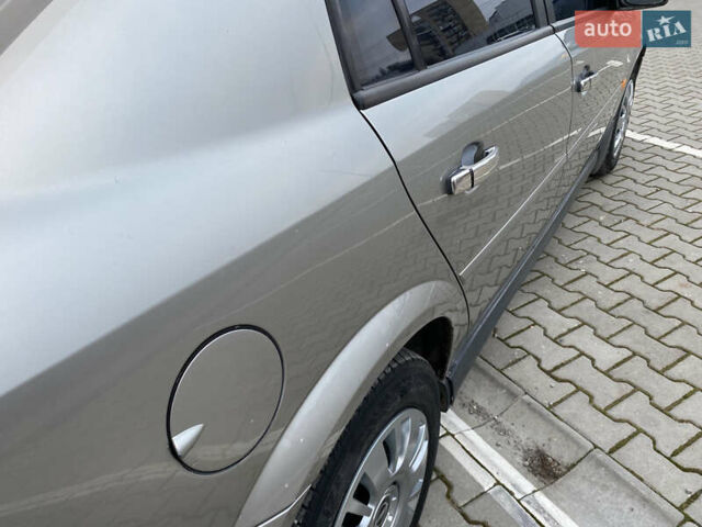 Серый Опель Вектра, объемом двигателя 1.8 л и пробегом 283 тыс. км за 3700 $, фото 14 на Automoto.ua