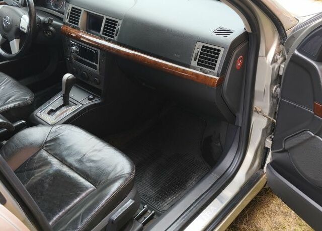 Опель Вектра 2004 у Умани на Automoto.ua Сірий Опель Вектра, об'ємом двигуна 2.2 л та пробігом 270 тис. км за 3600 $, фото 16 на Automoto.ua