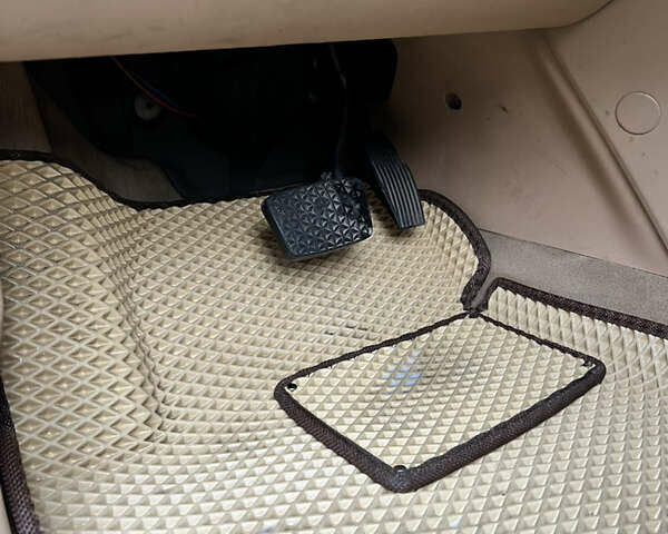 Опель Вектра 2004 у Вишневом на Automoto.ua Сірий Опель Вектра, об'ємом двигуна 2.2 л та пробігом 252 тис. км за 4900 $, фото 22 на Automoto.ua