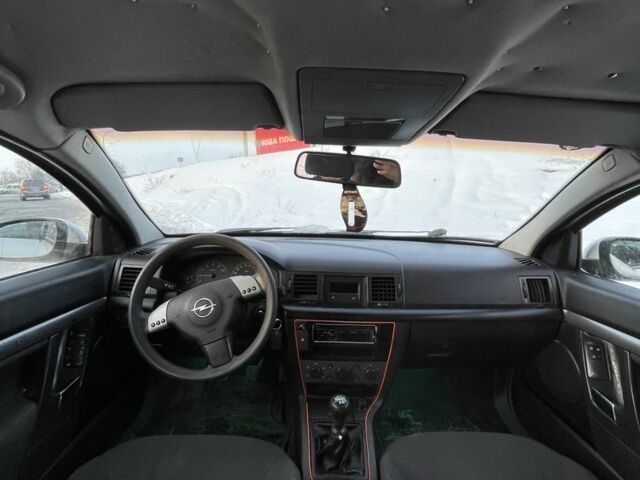 Сірий Опель Вектра, об'ємом двигуна 2.2 л та пробігом 250 тис. км за 3300 $, фото 5 на Automoto.ua