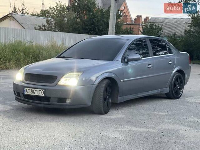 Серый Опель Вектра, объемом двигателя 2.17 л и пробегом 407 тыс. км за 3600 $, фото 7 на Automoto.ua
