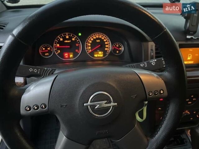 Серый Опель Вектра, объемом двигателя 2.17 л и пробегом 407 тыс. км за 3600 $, фото 10 на Automoto.ua