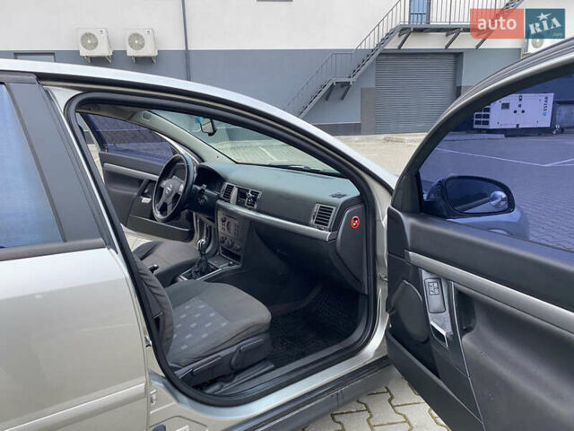 Серый Опель Вектра, объемом двигателя 1.8 л и пробегом 283 тыс. км за 3700 $, фото 17 на Automoto.ua