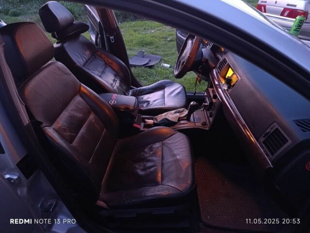 Сірий Опель Вектра, об'ємом двигуна 3.2 л та пробігом 230 тис. км за 3500 $, фото 7 на Automoto.ua