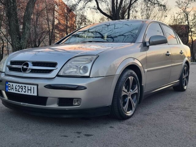 Серый Опель Вектра, объемом двигателя 3.2 л и пробегом 283 тыс. км за 2999 $, фото 2 на Automoto.ua
