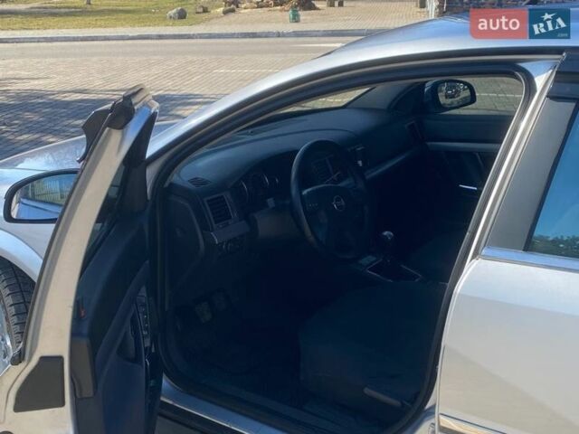 Сірий Опель Вектра, об'ємом двигуна 1.8 л та пробігом 270 тис. км за 4200 $, фото 7 на Automoto.ua