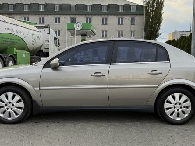 Серый Опель Вектра, объемом двигателя 2.2 л и пробегом 156 тыс. км за 5599 $, фото 4 на Automoto.ua