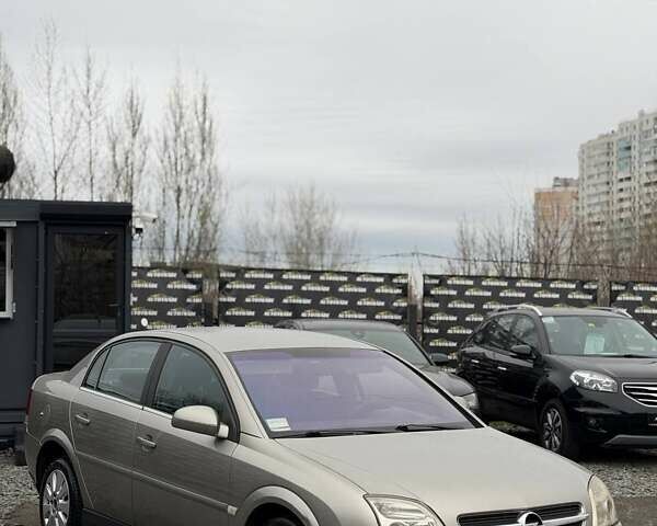 Серый Опель Вектра, объемом двигателя 2.2 л и пробегом 419 тыс. км за 2950 $, фото 1 на Automoto.ua