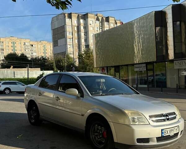 Сірий Опель Вектра, об'ємом двигуна 2.2 л та пробігом 273 тис. км за 3700 $, фото 6 на Automoto.ua