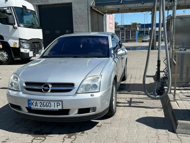 Сірий Опель Вектра, об'ємом двигуна 2.2 л та пробігом 300 тис. км за 3500 $, фото 1 на Automoto.ua