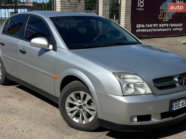 Серый Опель Вектра, объемом двигателя 2.17 л и пробегом 380 тыс. км за 4600 $, фото 1 на Automoto.ua