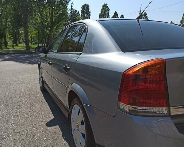 Сірий Опель Вектра, об'ємом двигуна 2 л та пробігом 262 тис. км за 3799 $, фото 14 на Automoto.ua