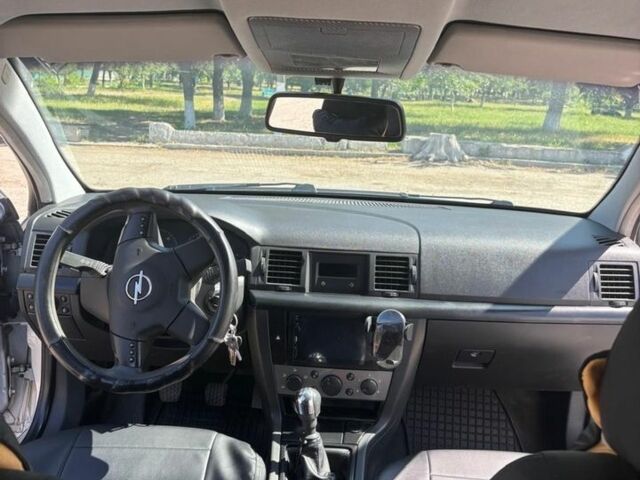 Сірий Опель Вектра, об'ємом двигуна 2.17 л та пробігом 380 тис. км за 3999 $, фото 13 на Automoto.ua