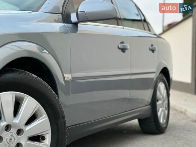 Серый Опель Вектра, объемом двигателя 2.2 л и пробегом 205 тыс. км за 3750 $, фото 50 на Automoto.ua