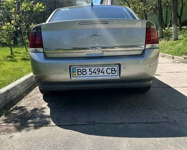 Серый Опель Вектра, объемом двигателя 2.2 л и пробегом 170 тыс. км за 5500 $, фото 3 на Automoto.ua