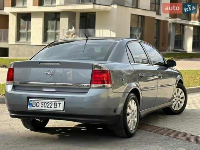 Серый Опель Вектра, объемом двигателя 2.2 л и пробегом 205 тыс. км за 3999 $, фото 15 на Automoto.ua