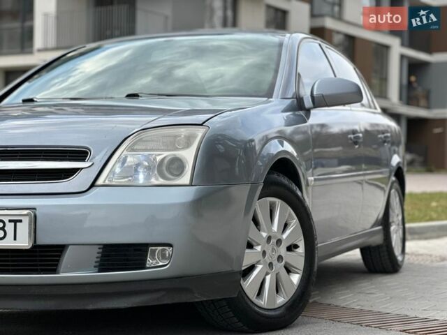 Серый Опель Вектра, объемом двигателя 2.2 л и пробегом 205 тыс. км за 3999 $, фото 3 на Automoto.ua