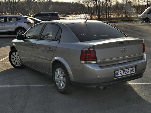 Сірий Опель Вектра, об'ємом двигуна 2.2 л та пробігом 267 тис. км за 4200 $, фото 1 на Automoto.ua